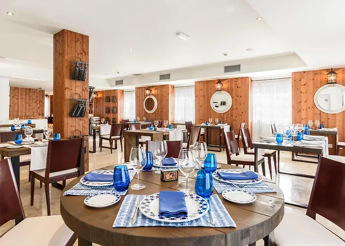 Eurostars Отель Остров Трои